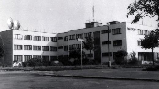 Dokončené sídlo plzeňského rozhlasu v roce 1951