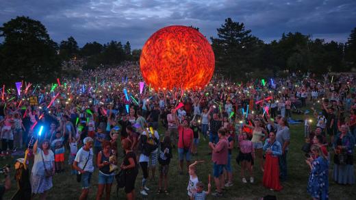 Návstěvníky akce Hvězdárny a planetária v Brně baví