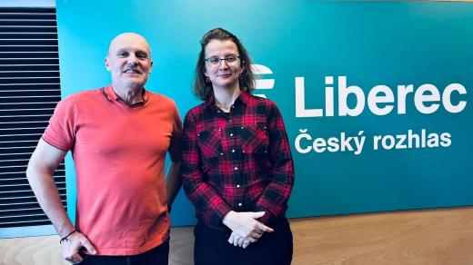 Miroslav Černík a Magda Nechanická z Ústavu pro nanomateriály
