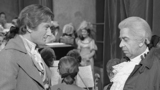 Herci Radoslav Brzobohatý (vlevo) a Vlastimil Brodský při natáčení seriálu F. L. Věk