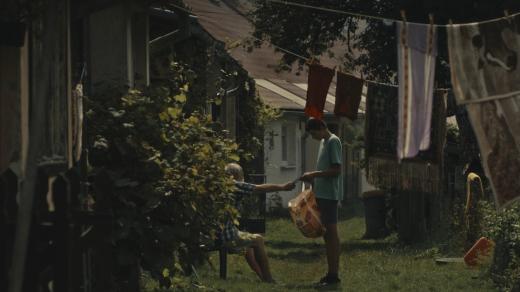 Fotka ze slovenského filmu Nahoře nebe, v dolině já