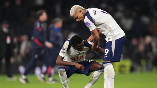 Fotbalisté Tottenhamu prožívají v anglické Premier League velkou krizi