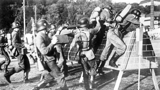 Trénink Waffen-SS, nedatováno