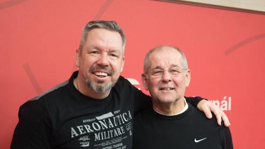 Pavel Horváth a Petr Rada ve studiu Radiožurnálu Sport