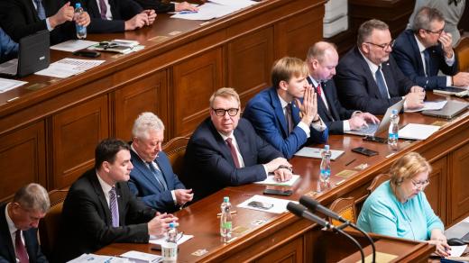 Vláda na schůzi Sněmovny