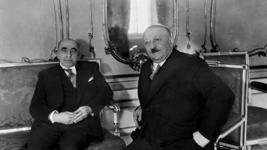 Emil Hácha a Rudolf Beran při novoročním setkání v lednu 1939