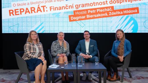 Moderátorka Daniela Vrbová, Zdeňka Hildová, Petr Plecháč a Dagmar Biersaková