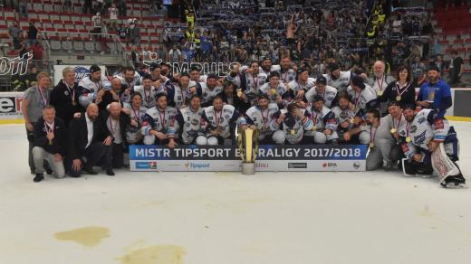Hokejisté Komety Brno získali v sezoně 2016/2017 překvapivý titul