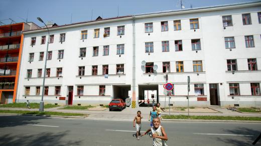 V domech v v Pardubické Husově ulici je 91 bytů