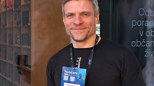Lékař Tomáš Šebek na konferenci TechCare v Liberci