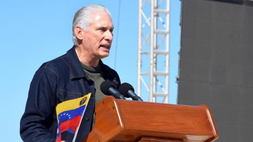 Kubánský prezident Miguel Díaz-Canel na setkání proti americkému útoku na Venezuelu. 3.1.2026