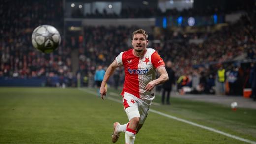 Fotbalista Michal Sadílek v zápase Ligy mistrů