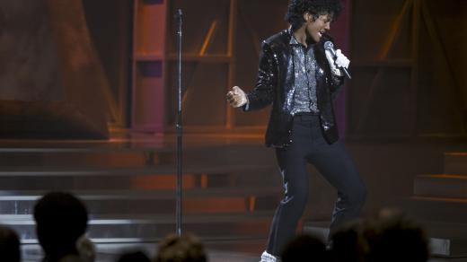 Jaafar Jackson v titulní roli snímku Michael