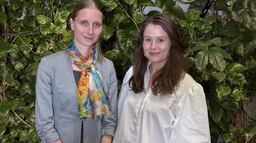 Psychoterapeutka Veronika Stočesová a její klientka Nikola