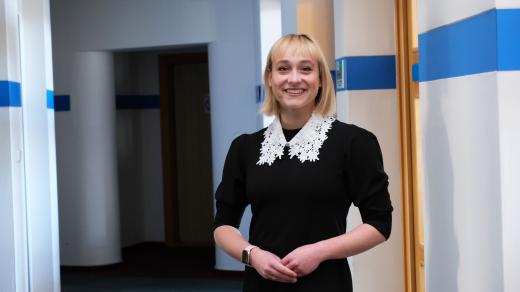 Eliška Jirsová ve studiu Českého rozhlasu Hradec Králové