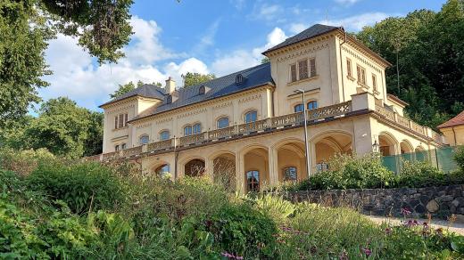 Stromovka a zrekonstruovaná Šlechtova restaurace