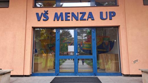 Hlavní menza Univerzity Palackého Olomouc na třídě 17. listopadu