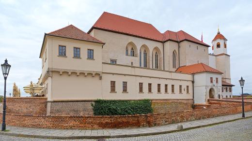 Východní křídlo hradu Špilberk s Královskou kaplí