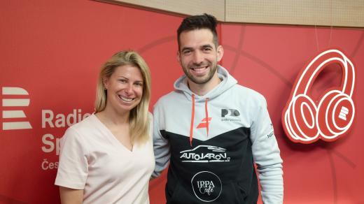 Andrea Sestini Hlaváčková a Jiří Vaněk ve studiu Radiožurnálu Sport