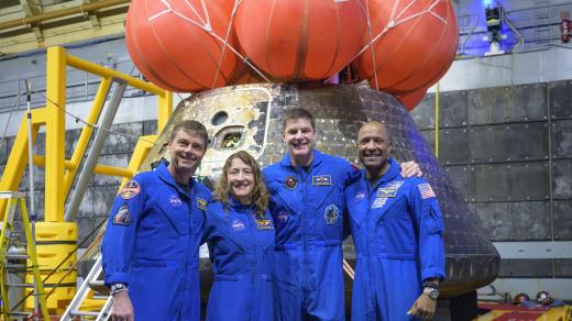 Posádka lodi Orion projektu Artemis II: zleva Reid Wiseman, Christina Kochová, Jeremy Hansen a Victor Glover