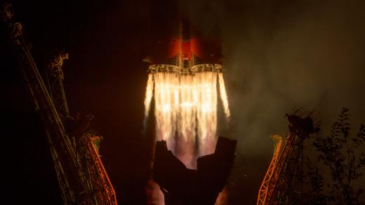 Start nosné rakety Sojuz-FG z kosmodromu Bajkonur v Kazachstánu