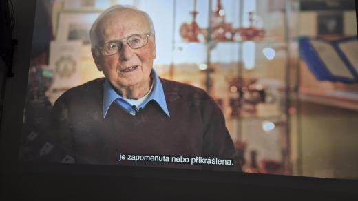 Výstava v Muzeu a galerii Tosta přibližuje minulost také prostřednictvím příběhu Adolfa Penzela, syna posledního německy mluvícího starosty
