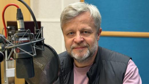 Krimi audioknihu Michal Sýkora: Žádné dobré zprávy načetl Vasil Fridrich