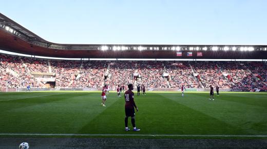 Fortuna Arena, SK Slavia Praha, Eden