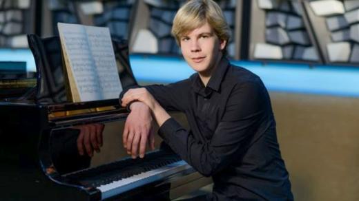 Klavírní virtuos Matyáš Novák