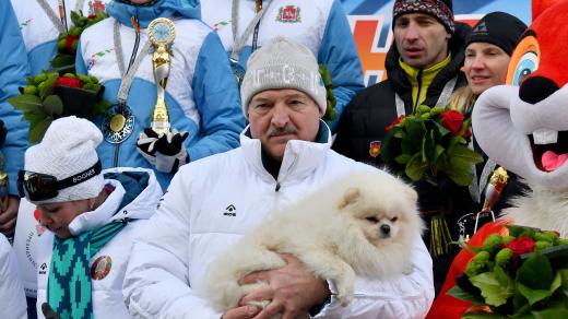 Alexandr Lukašenko se svým psem Umkou