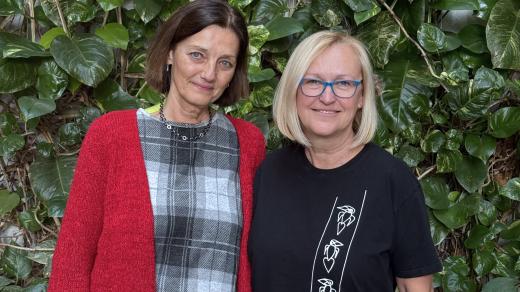Paní Jana a Lenka Kohoutová, ředitelka Domova Sulická