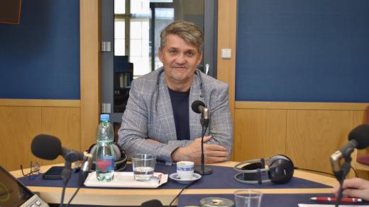 Lékárnu s Romanem Staňkem moderuje Ivana Šuláková