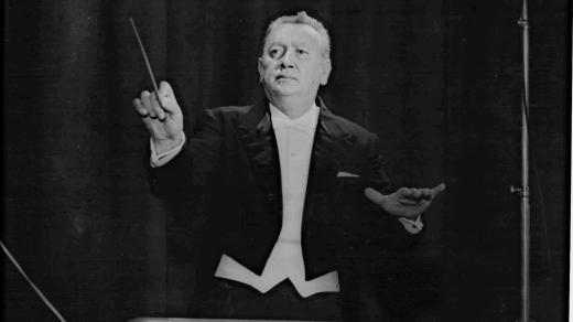 Šéfdirigent rozhlasového orchestru Alois Klíma, výřez (nedatováno)