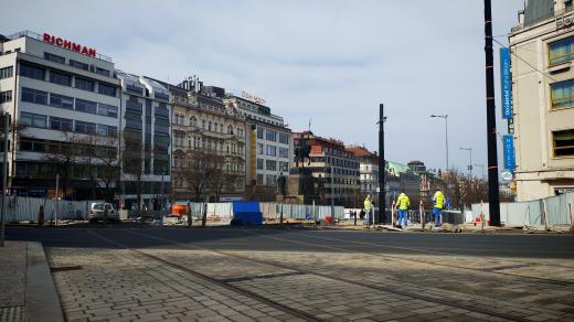 Horní část náměstí se chystá na návrat tramvajového provozu