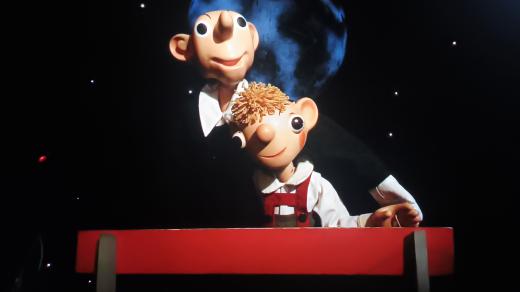 Spejbl a Hurvínek v novém programu pražského planetária