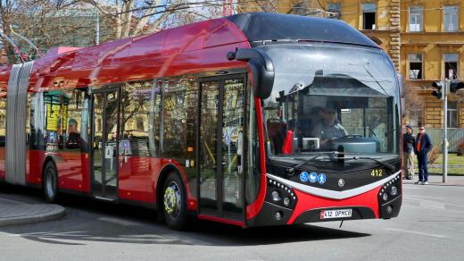 Trolejbus Škoda 33Tr v Českých Budějovicích