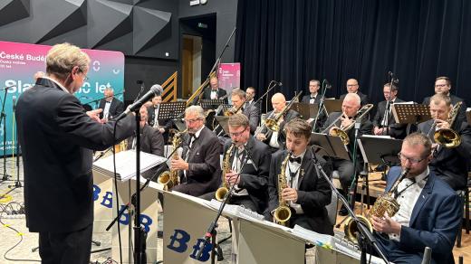 Jindřichohradecký Big Band v sále Českého rozhlasu České Budějovice