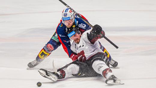 Hokejisté pražské Sparty se ve třetím zápase utkají s Pardubicemi v O2 areně