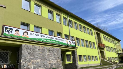 Školu vedení obce rozšiřuje kvůli příchodu desítek nových žáků