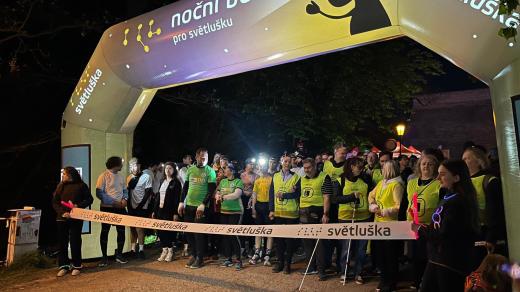 V Brně vyběhlo téměř dva tisíce lidí, podpořili tak nevidomé