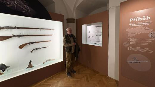 Výstava Příběhy palných zbraní: od doutnáku k automatu