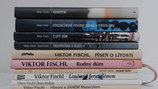 Viktor Fischl napsal na 30 titulů – románů, povídek, knížek pro mládež, rozhovorů, původní poezie i biblických překladů z hebrejštiny