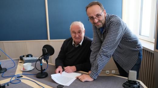 Jan Adam a Tomáš Katschner ve studiu Českého rozhlasu Hradec Králové