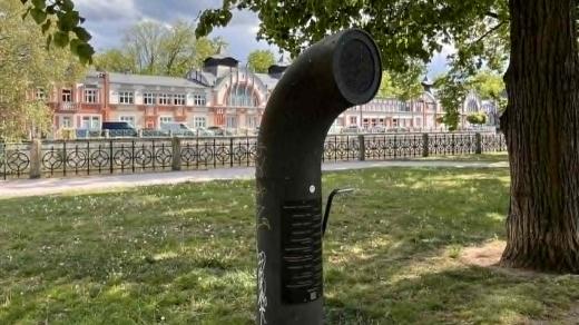 Mluvící socha aneb Poesiomat v Hradci Králové