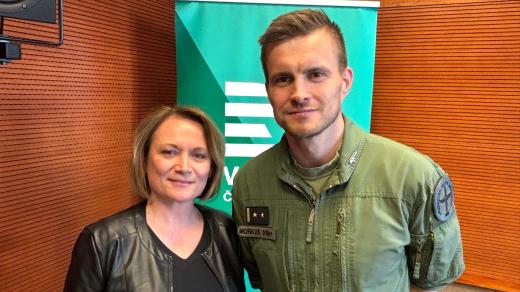 Štěpánka Tříletá z 22. základny vrtulníkového letectva v Náměsti nad Oslavou a podplukovník Miloš Morkus, velitel 222. vrtulníkové letky „Flying Hippos“