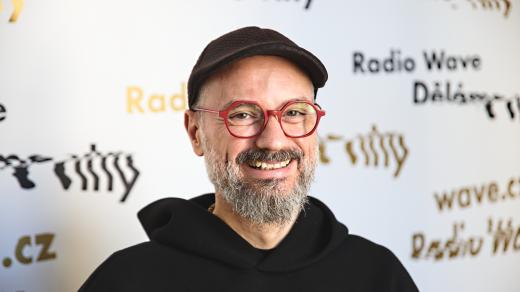 Absolutní upřímnost ve vztahu? Každý máme právo na tajemství, říká terapeut Vojtko v novém pořadu Nádech