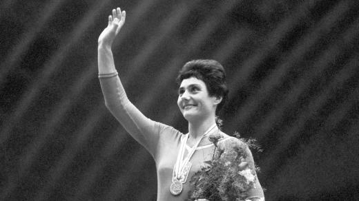 Eva Bosáková, československá gymnastka v roce 1962