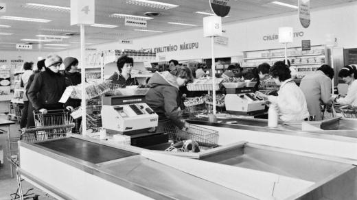 Potraviny v Atomu, rok 1983