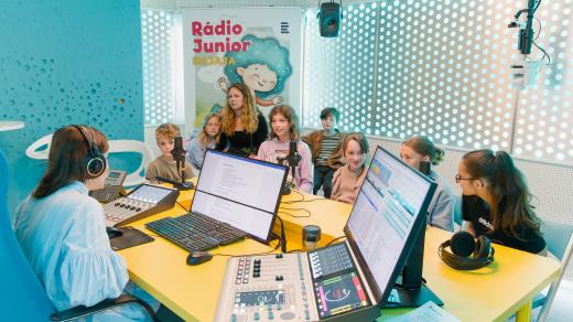 Ve studiu Rádia Junior to žilo