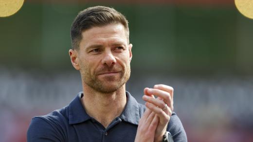 Xabi Alonso bude novým koučem Chelsea